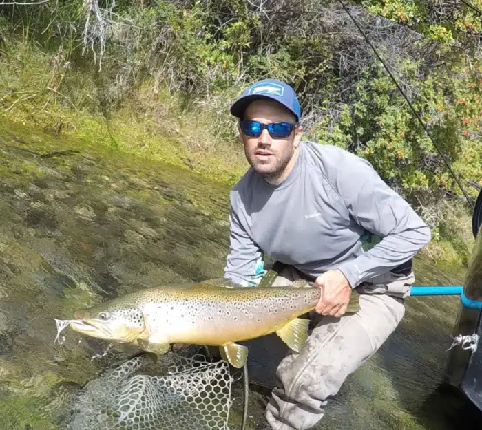 fly fishing outfitters in Bariloche Patagonia Argentina. Lodge camps. Fly fishing patagonia