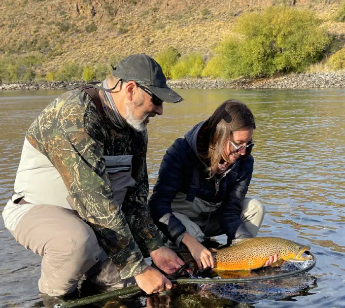 fly fishing Bariloche Patagonia Argentina. Lodge, camps, day trips, all inclusive. Fly fishing Patagonia, Limay river Manso rive. Brown trout, rainbow trout, brook trout.