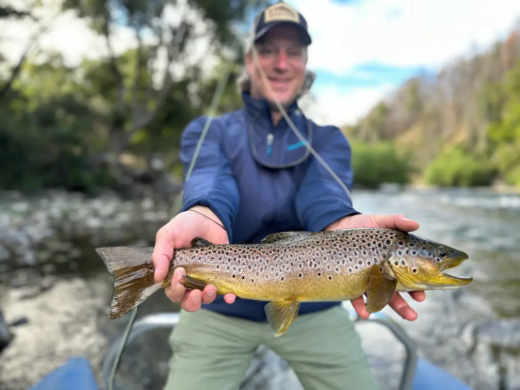 fly fishing guide outfitter in bariloche patagonia argentina